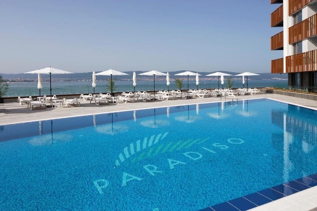 Отель Aparthotel Paradiso 4*