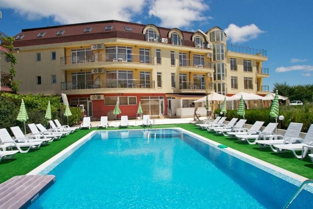Hotel Anixy 3*