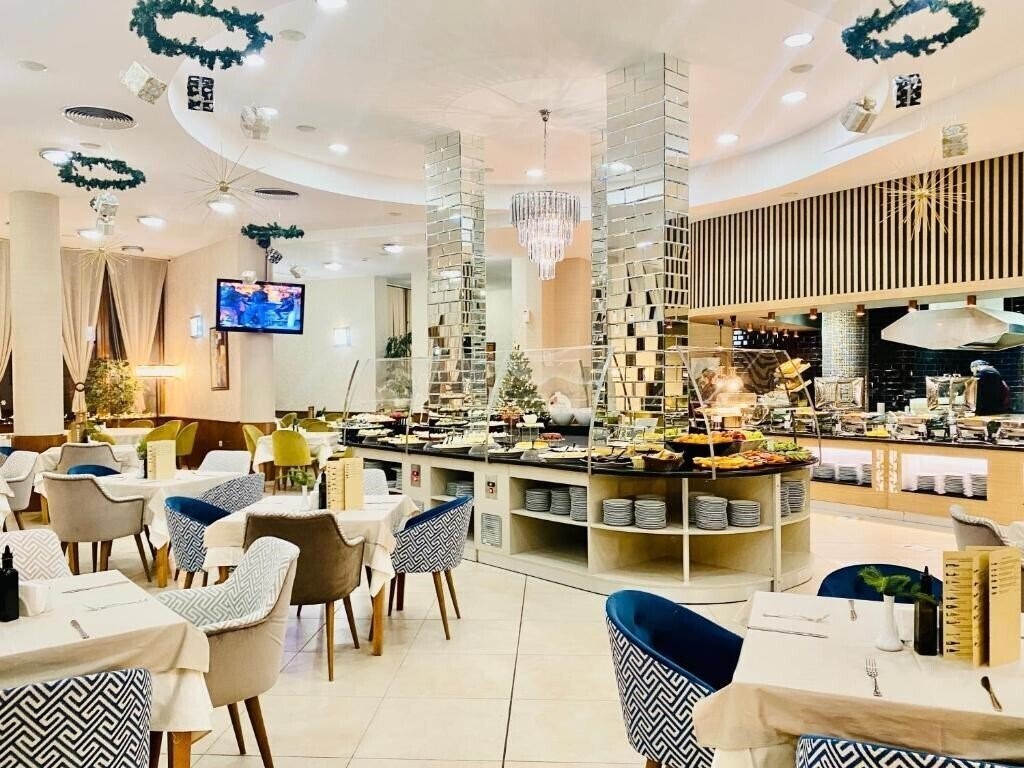 Картинка Orphey Pamporovo 4*