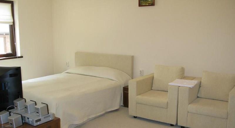 Imaginea Family Apartments Green Life 4*