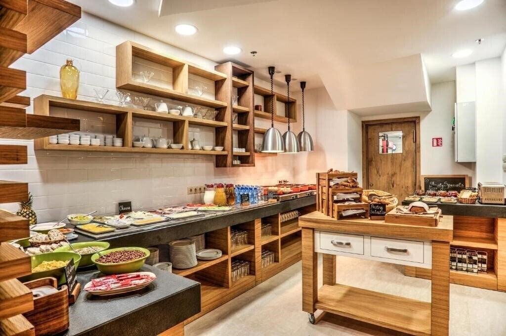 Fotografii Holiday Inn Plovdiv, An Ihg Hotel 4*