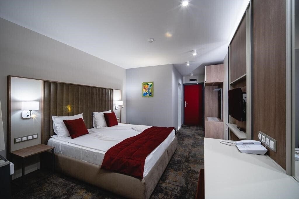 Фото Saint George Hotel & SPA 4*