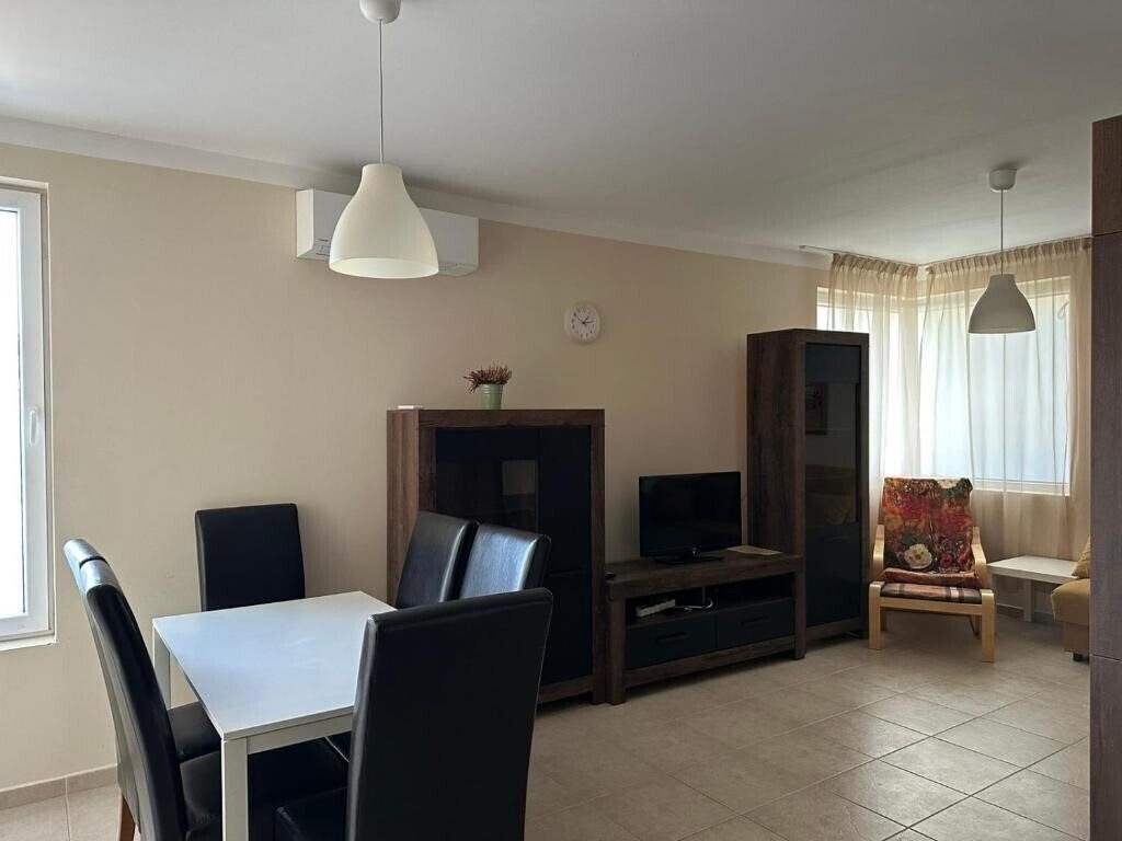 Фото Apartment With 2 Bedrooms 4*