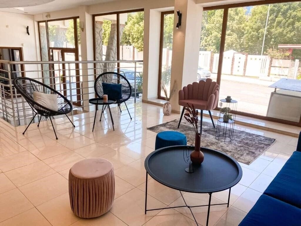 Imaginea Montestar 2 2*