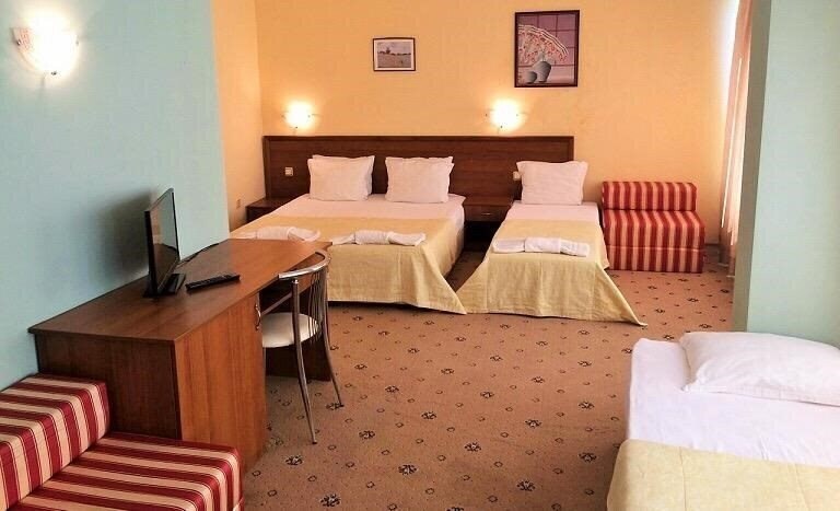 Fotografii Diskrete Beach 2*