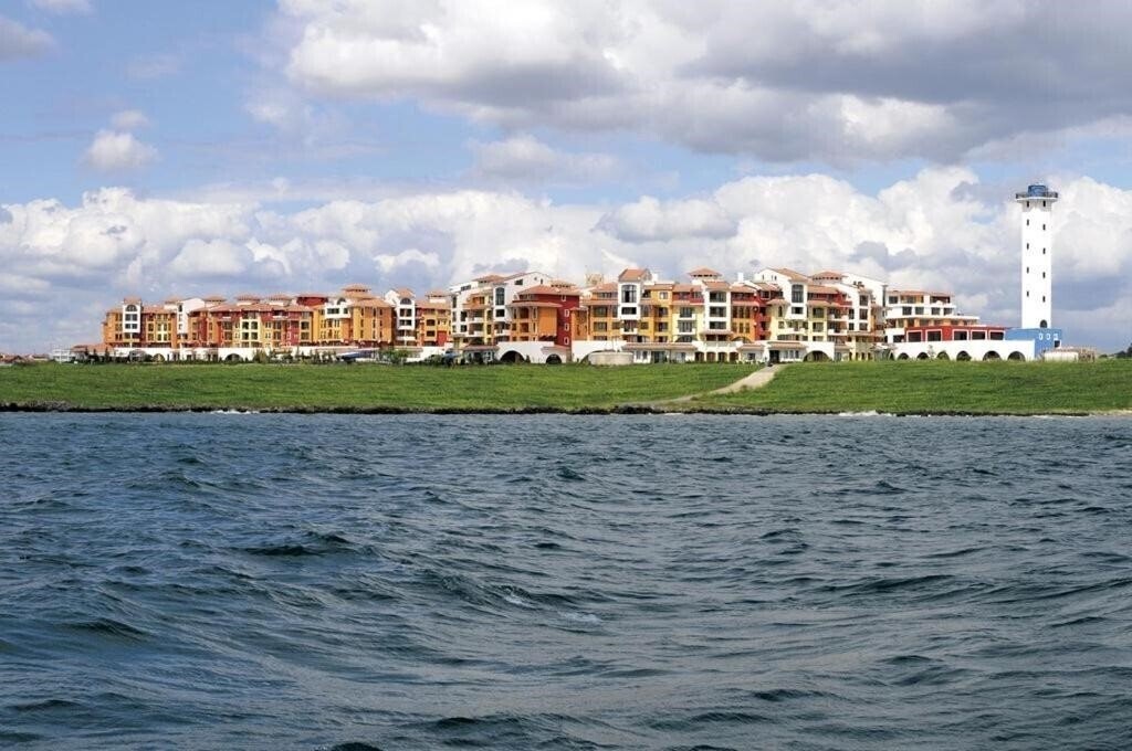 Фото Marina Cape Hotel (ex. Marina Cape Ah Complex) 4*