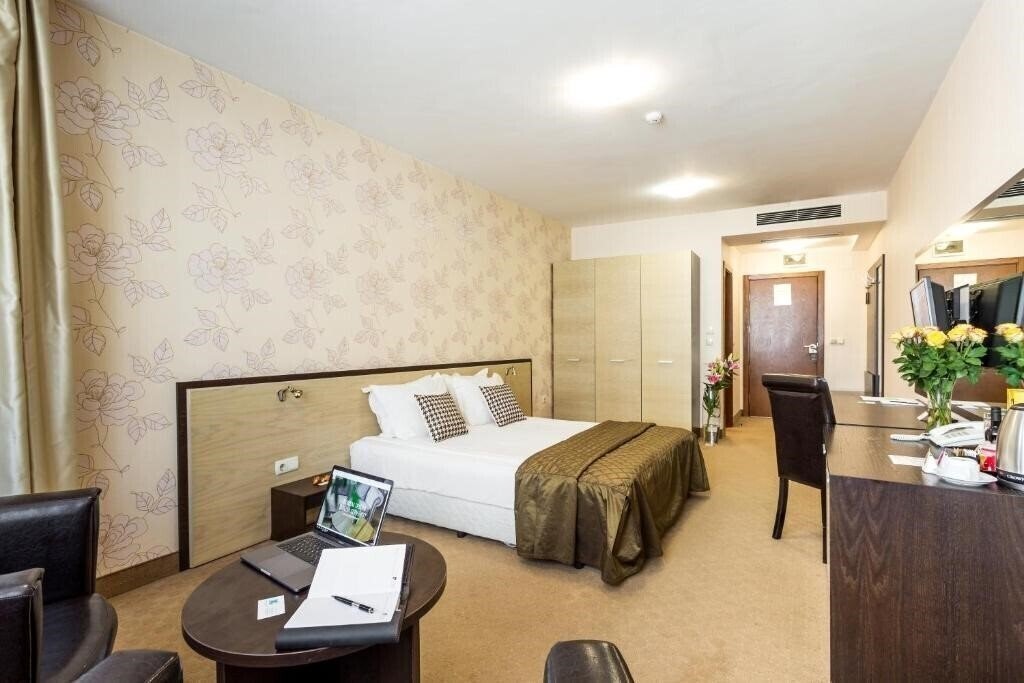 Fotografii City Avenue Hotel 3*