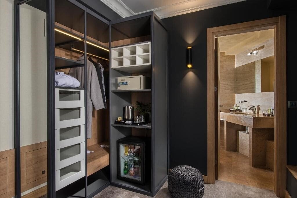 Imaginea Rosslyn Thracia Hotel 4*