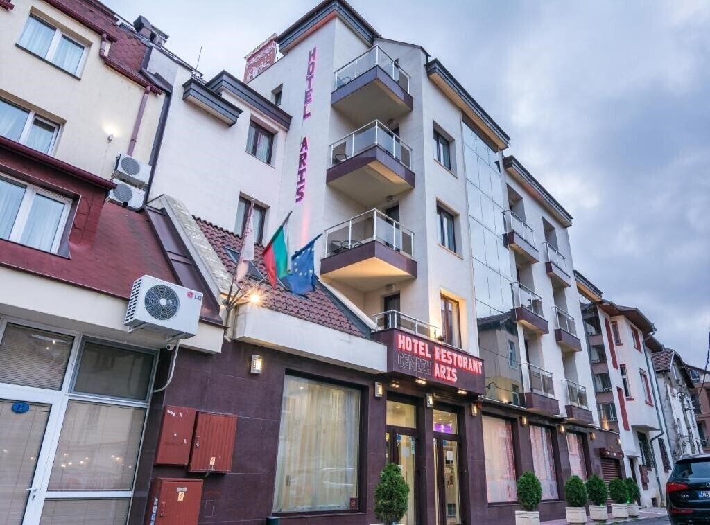 Отель Hotel Aris 3*