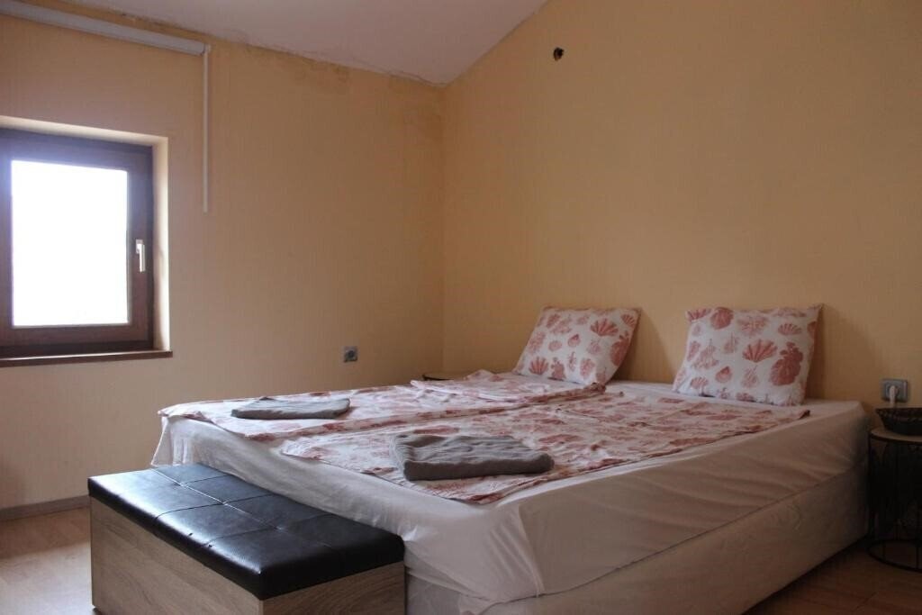 Imaginea Italian House Sofia 3*