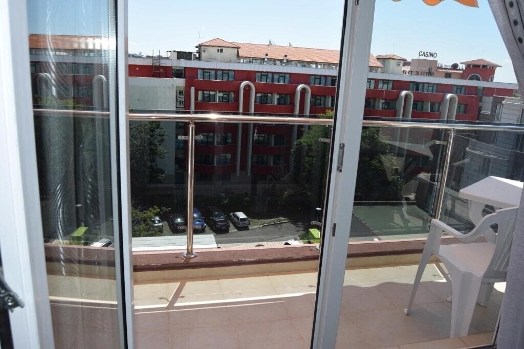 Изображение Admiral Plaza Apartments 3*