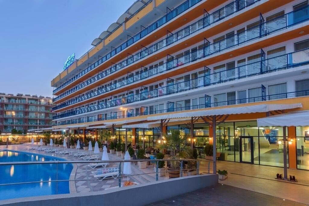 Фото Glarus 3*