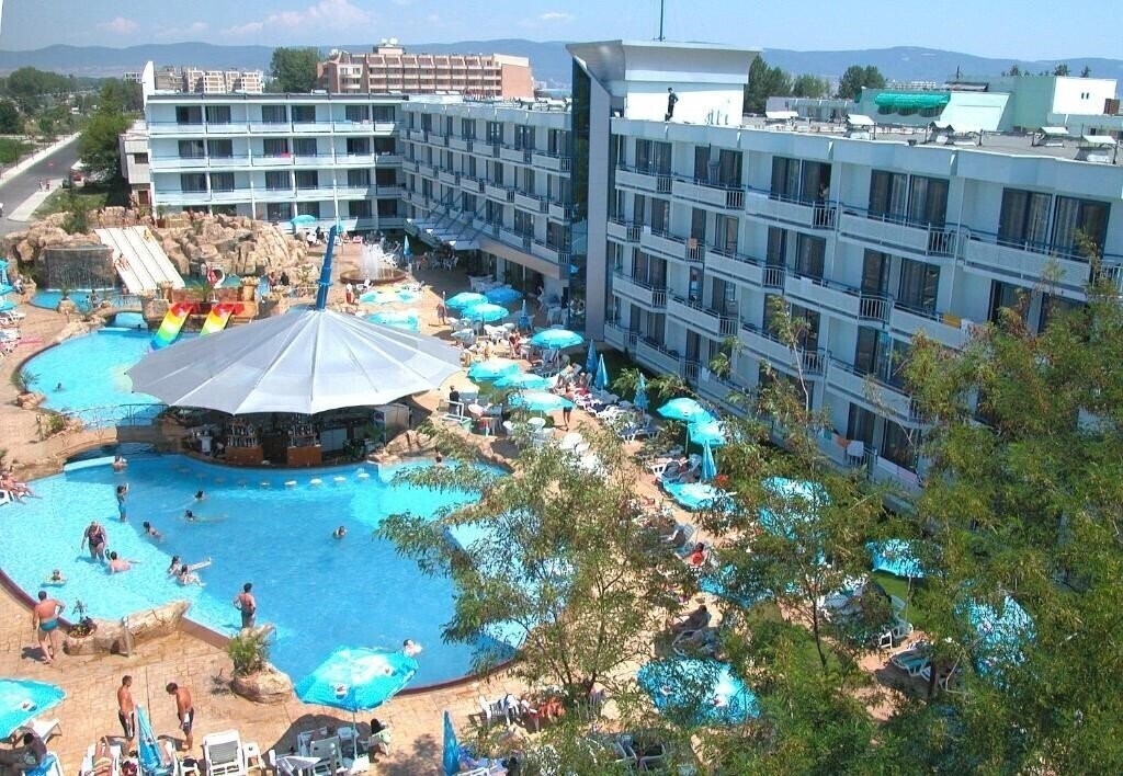 Отель Kotva 4*