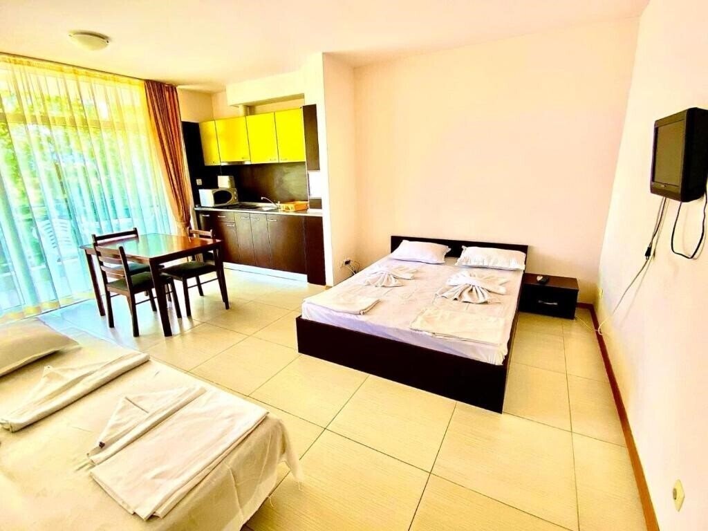 Fotografii Grand Kamelia Apartments 3*