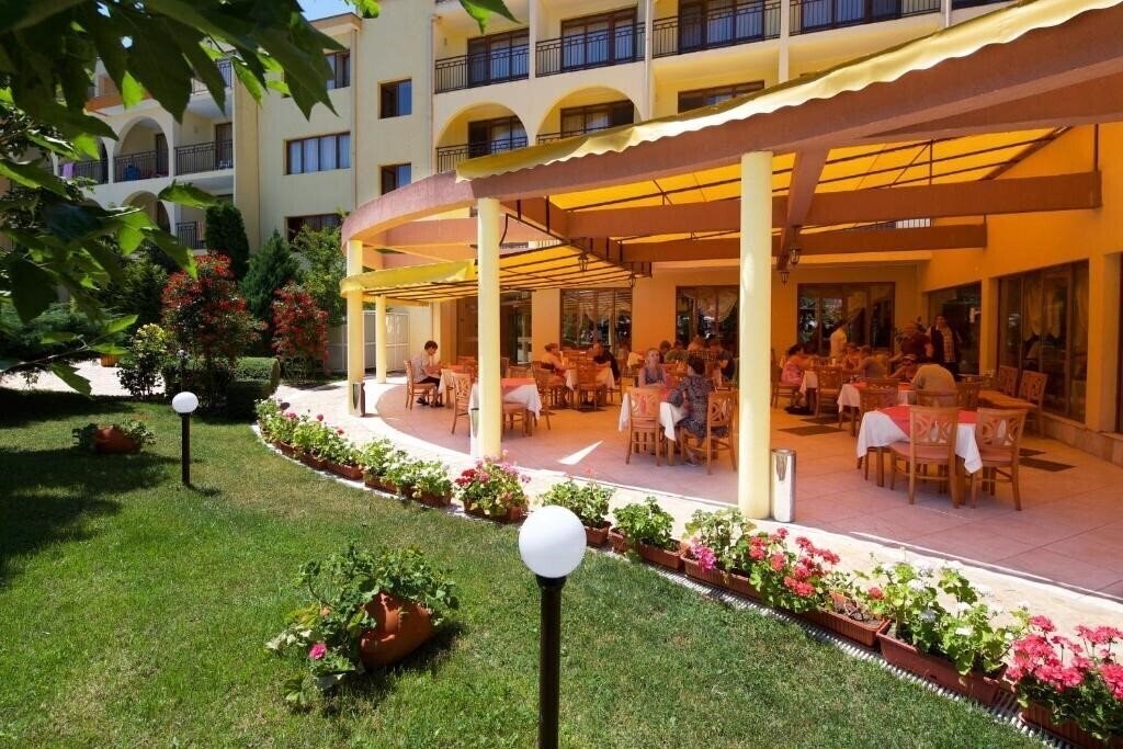Fotografii Yavor Palace 4*