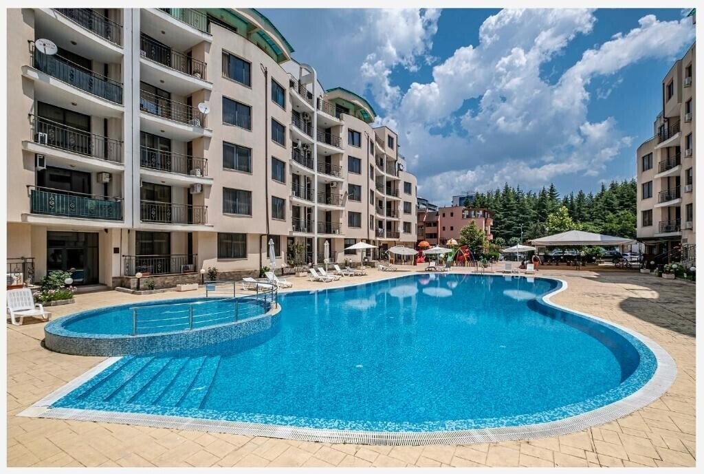 Отель Avalon Apartments 3*