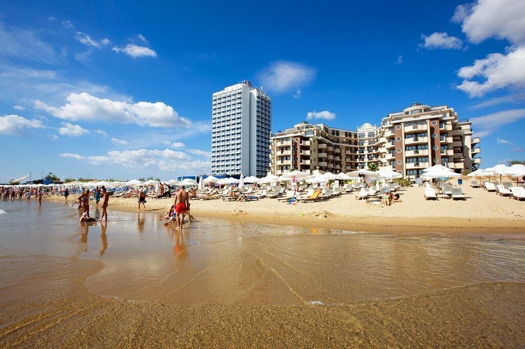 Фото Golden Ina Rumba Beach 3*