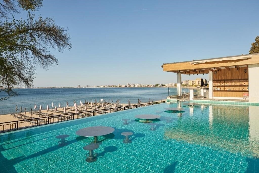 Отель Secrets Sunny Beach Resort & SPA (ex. Riu Palace Sunny Beach) 5*