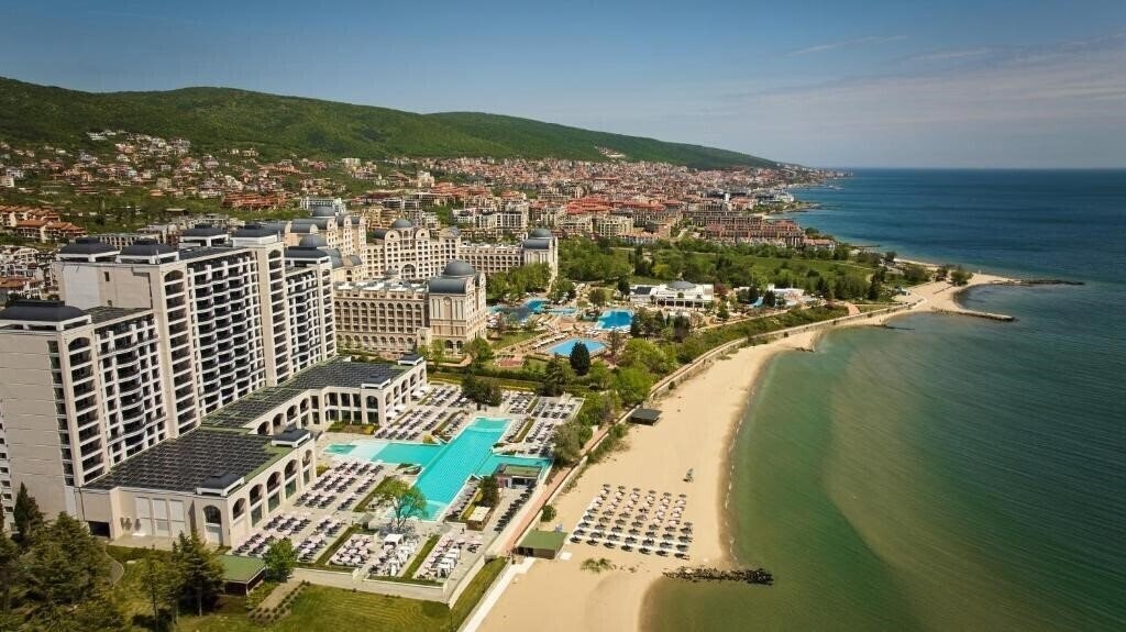 Фотография Secrets Sunny Beach Resort & SPA (ex. Riu Palace Sunny Beach) 5*