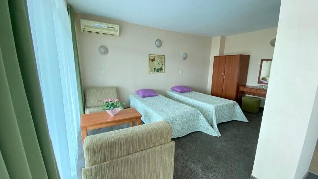Imaginea L&B Hotel Sunny Beach 3*