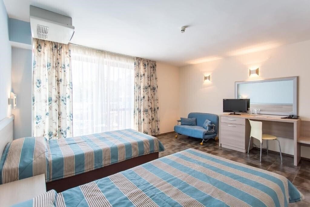 Fotografii Langoza 4*