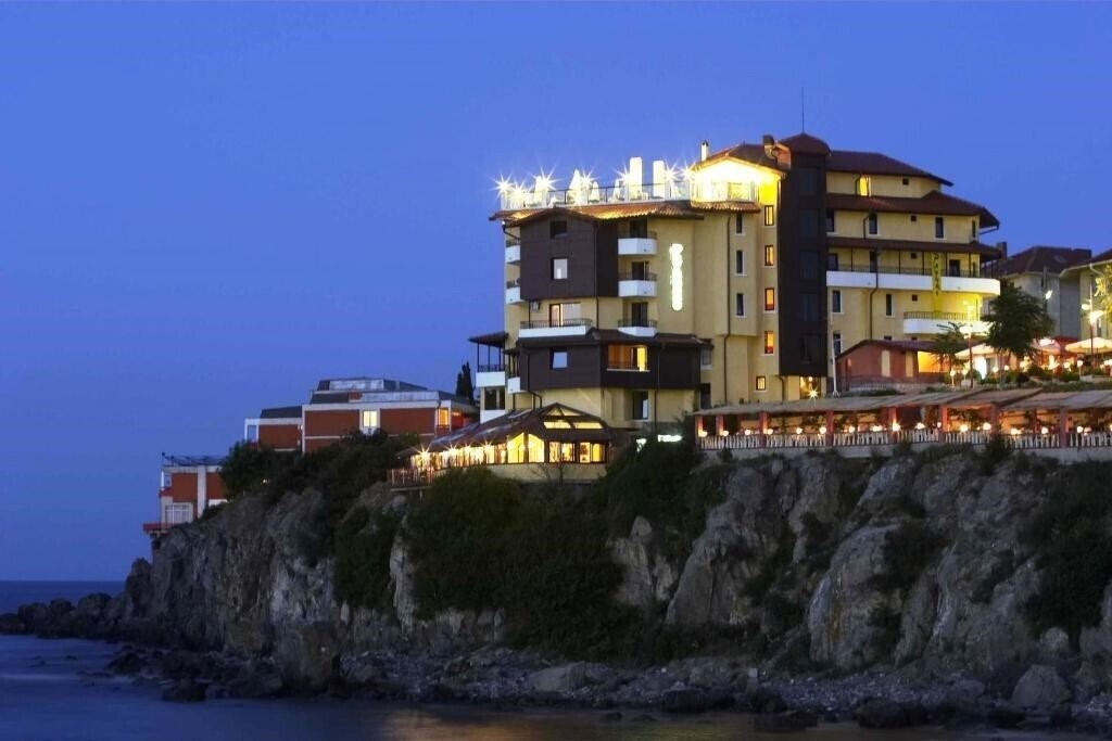 Hotel Parnas 3*