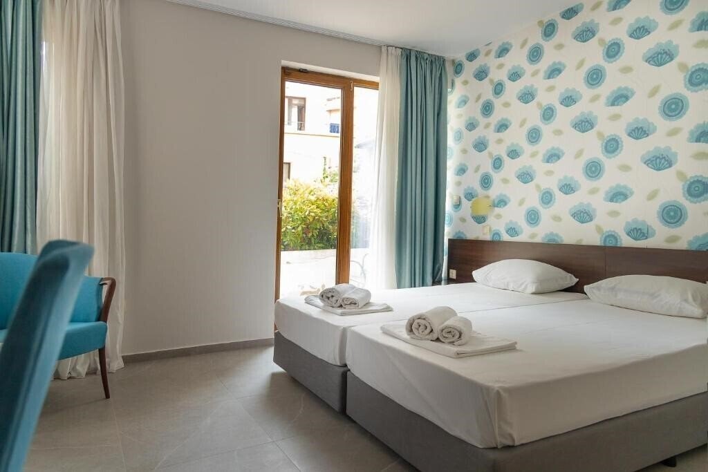 Imaginea Ema Hotel (ex. Kameya) 3*