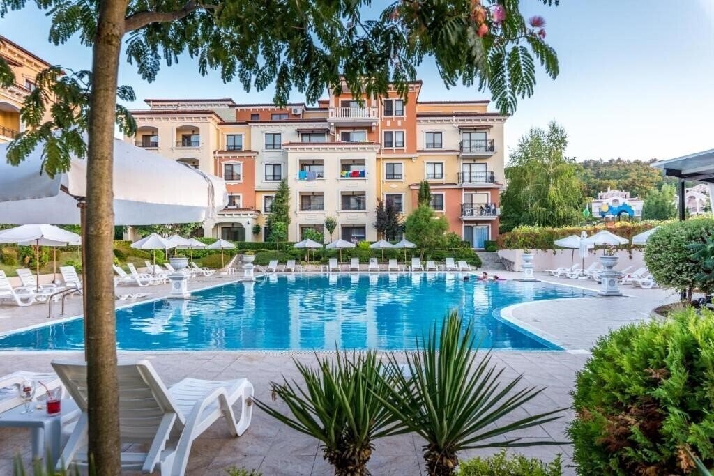 Hotel Lily Beach Resort 3*