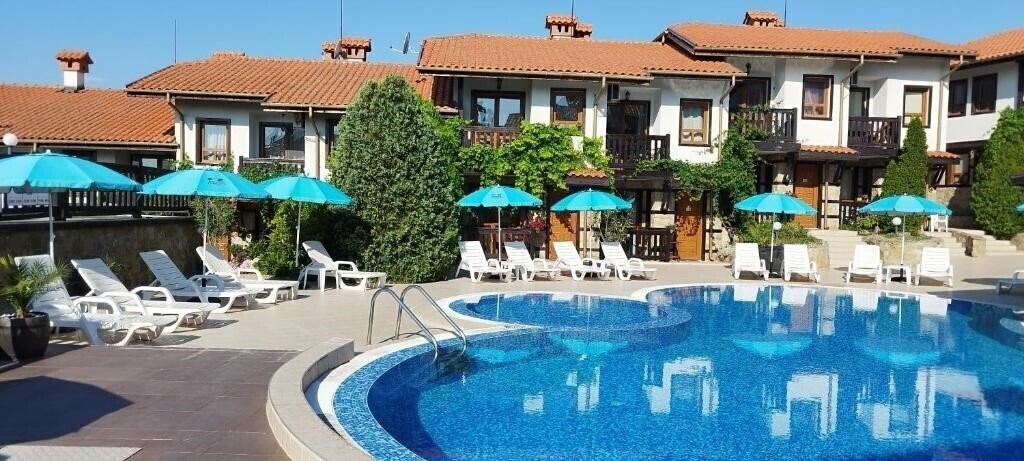 Hotel Pearl Apartments (ex. Sozopol Apartments Pearl) 3*