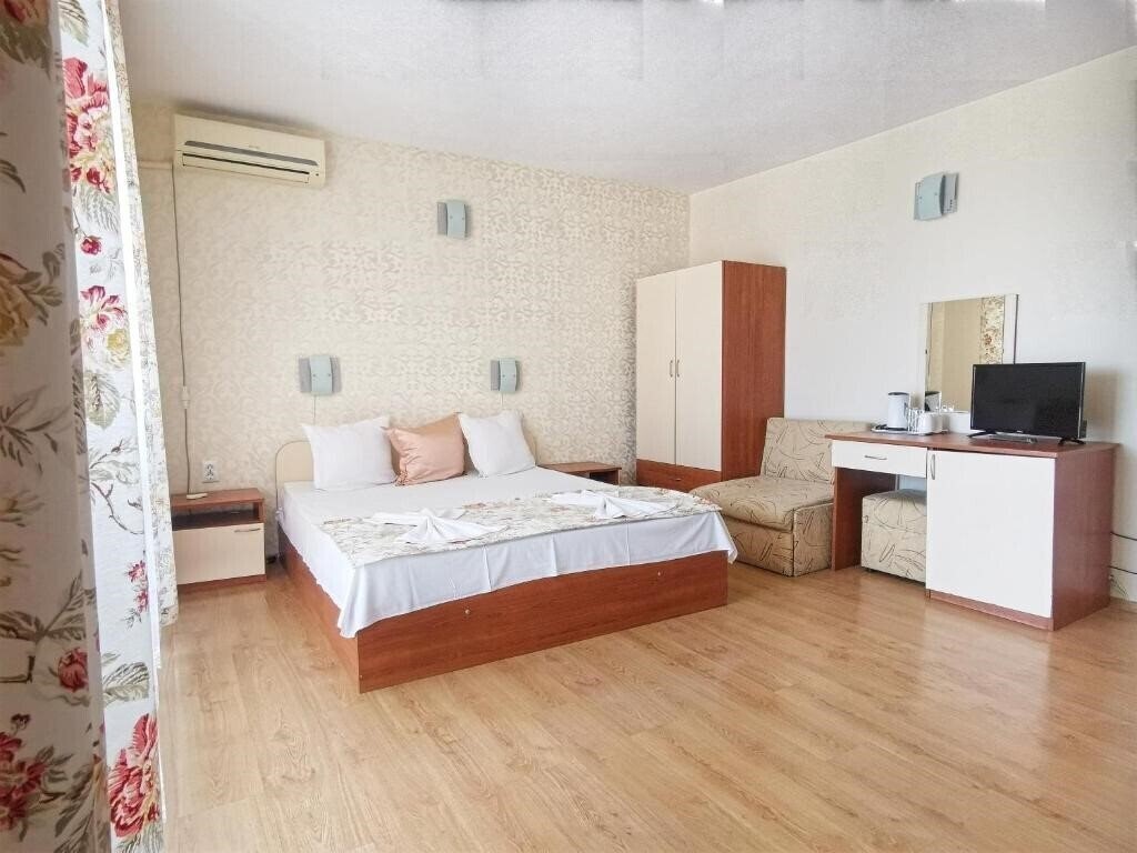 Imaginea Villa Mirage 3*