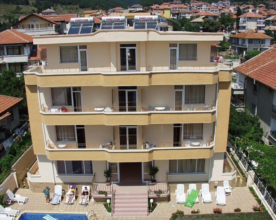 Отель Larisa 1&2 (ex. Hotel Larisa 12) 3*