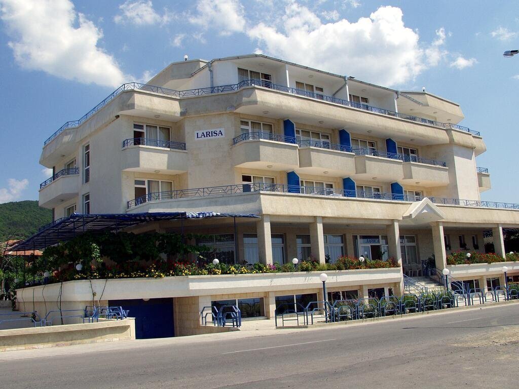 Фотография Larisa 1&2 (ex. Hotel Larisa 12) 3*