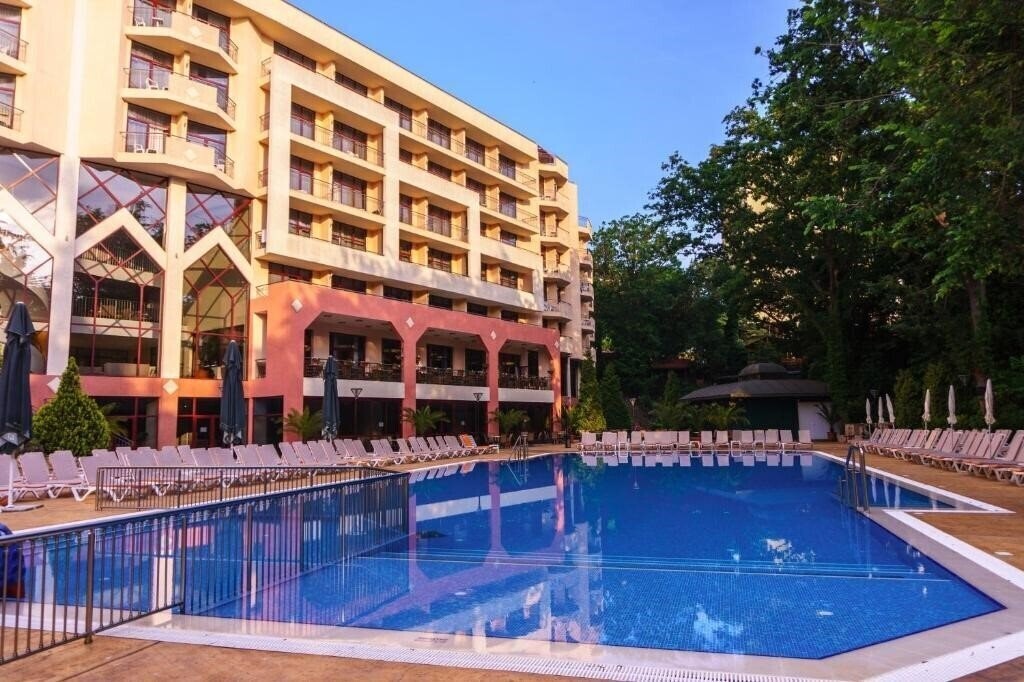 Отель Park Hotel Odessos 4*