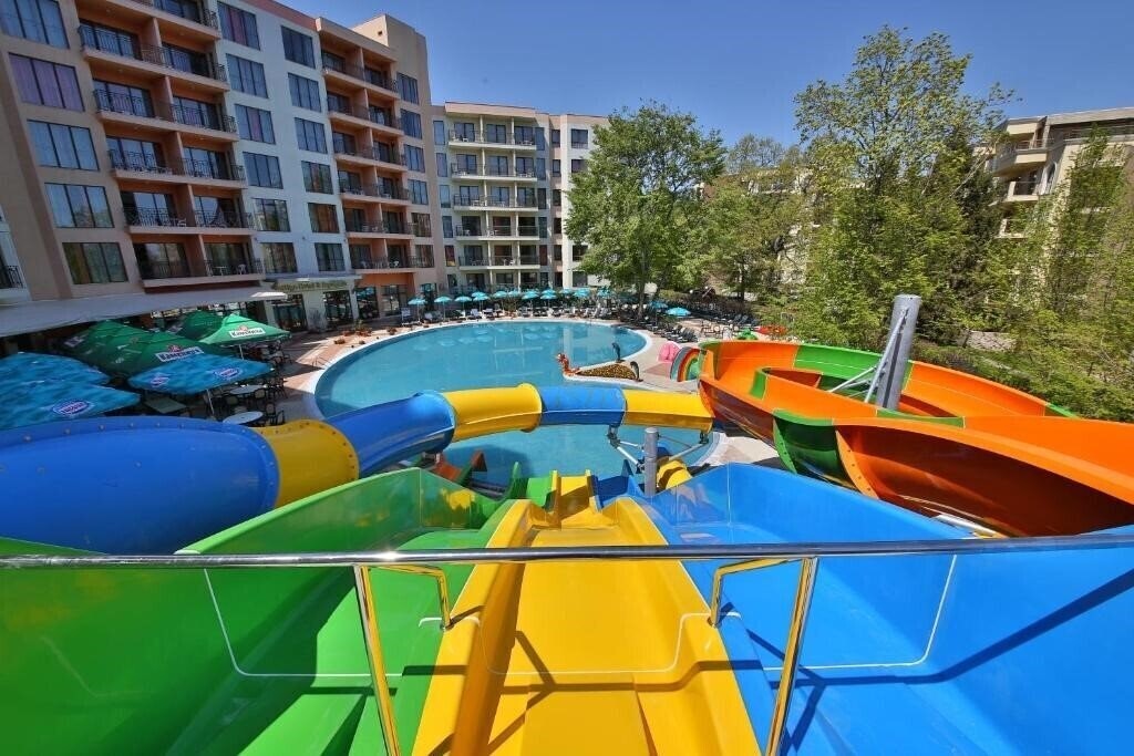 Отель Prestige Hotel & Aqua Park (ex. Golden Yavor) 4*