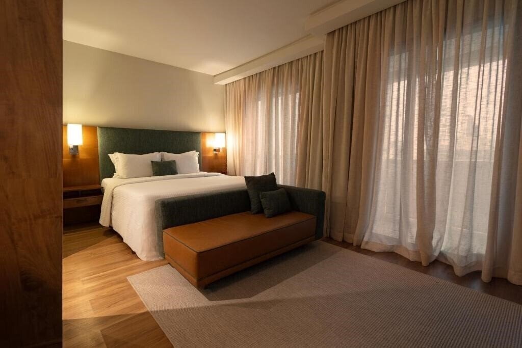 Фото Estanplaza Berrini 4*