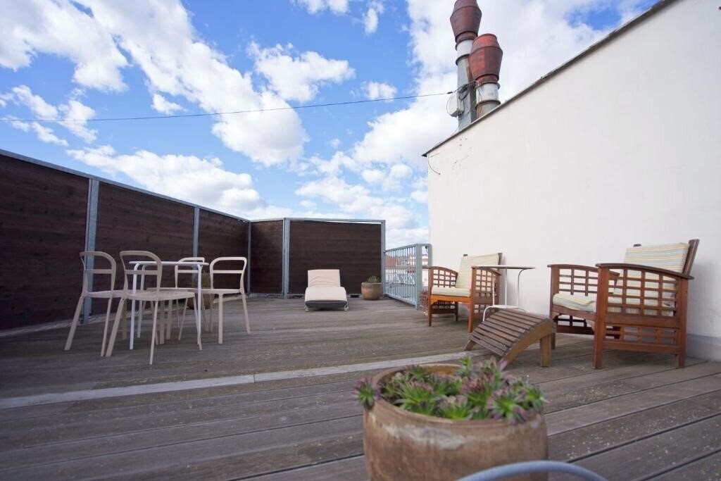 Imaginea Apartments & Hostel Jacob 2*