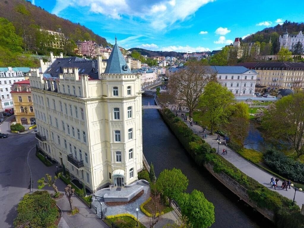 Отель Spa Hotel Pavlov 4*