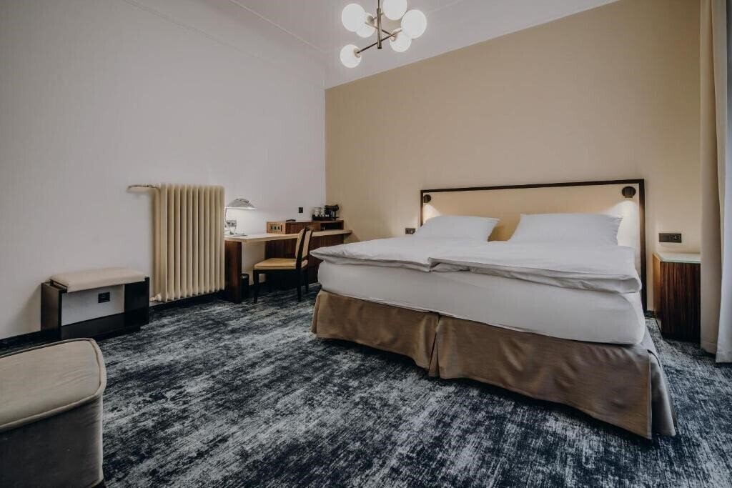 Imaginea Esplanade Carlsbad 3*