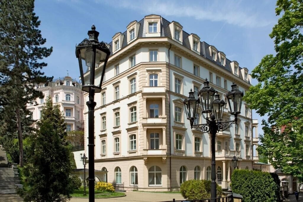 Hotel Kralovska Villa 4*
