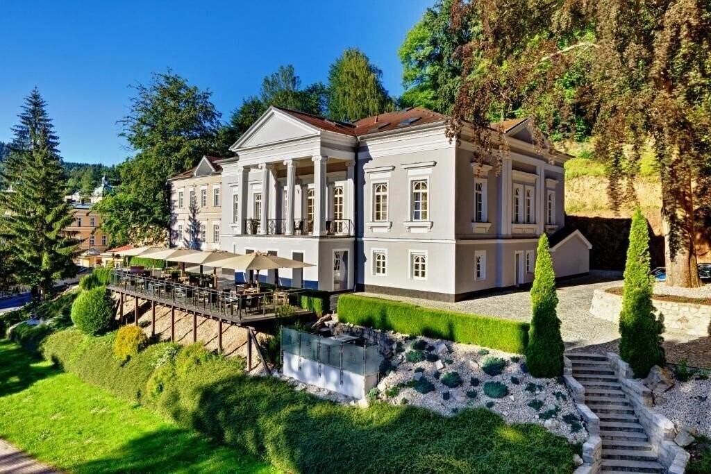 Hotel Villa Patriot 4*
