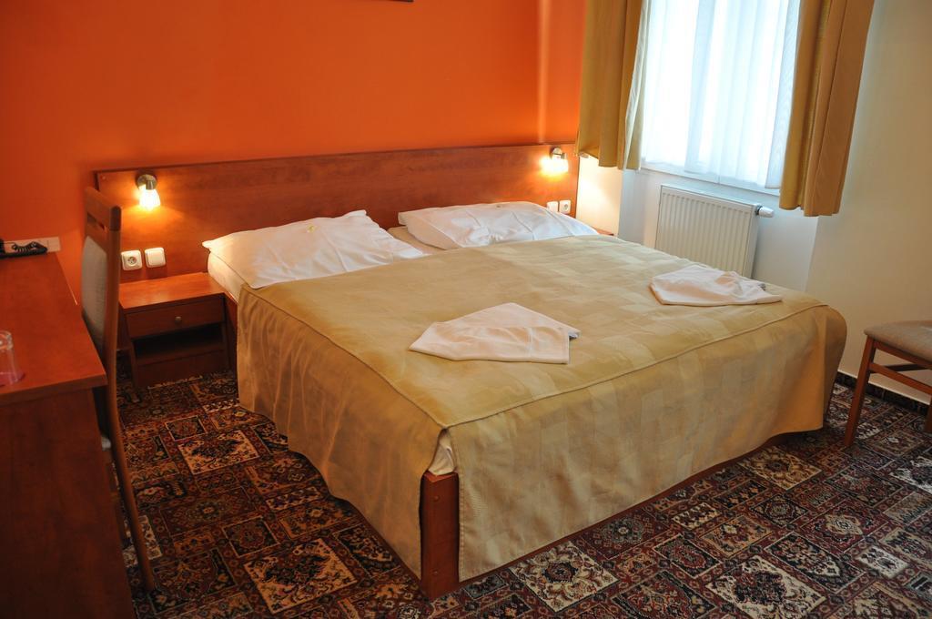 Отель City Central 3*