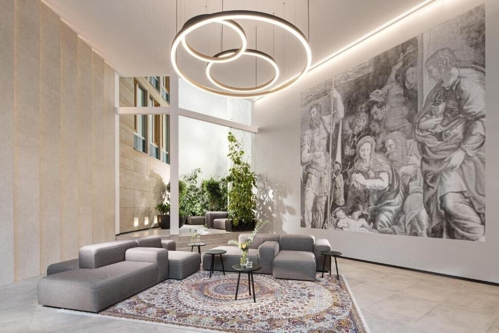 Hotel Mamaison Residence Downtown Prague 4*