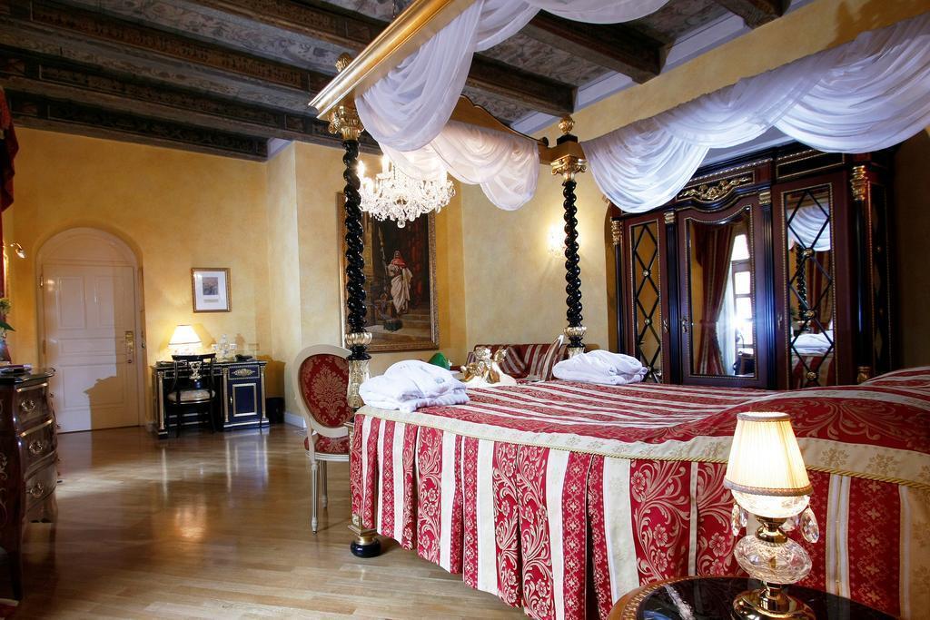 Отель Alchymist 5*