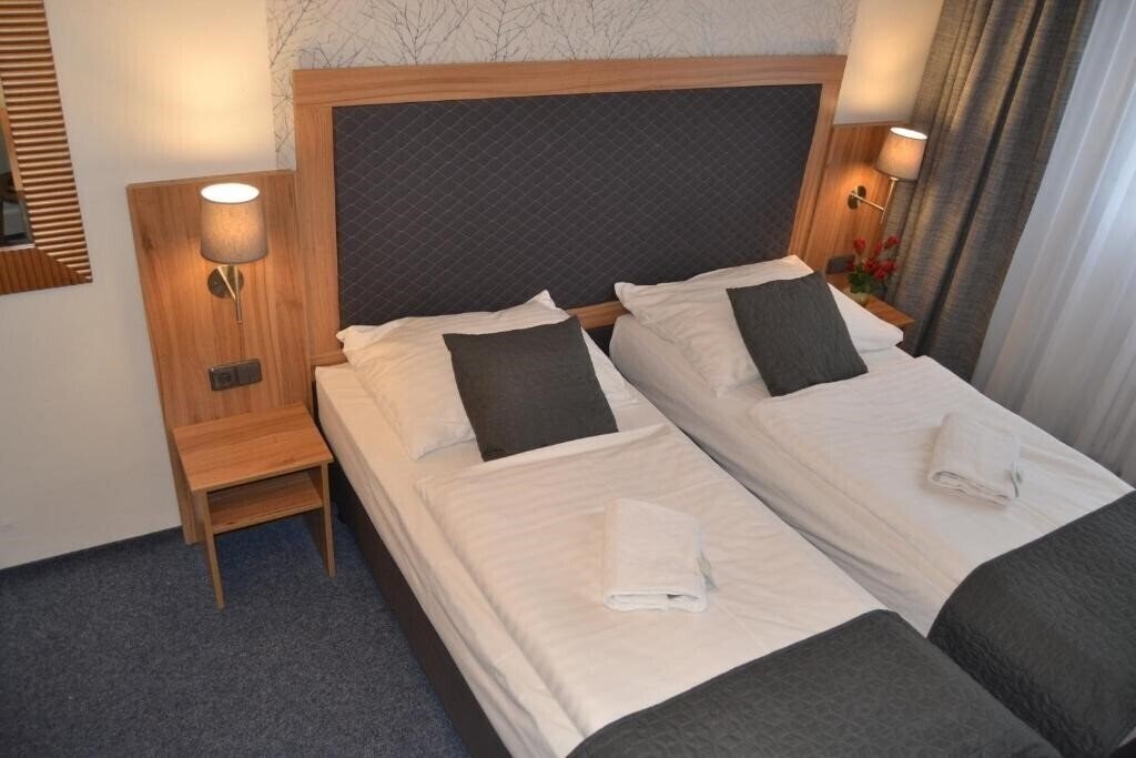 Hotel Hotel Bohemians 3*