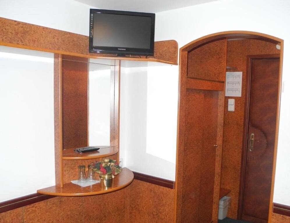 Imaginea Admiral Botel 3 1*