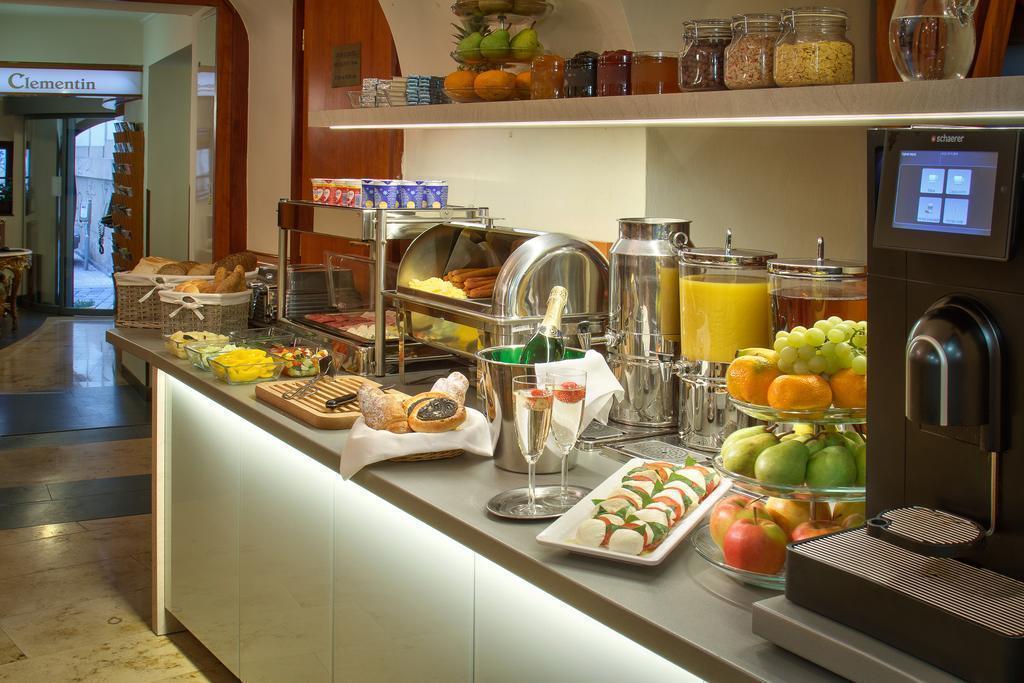 Imaginea Clementin Old Town 4*