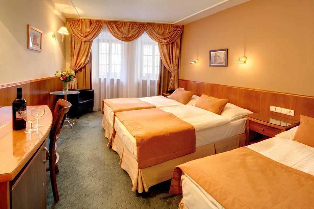 Imaginea Clementin Old Town 4*