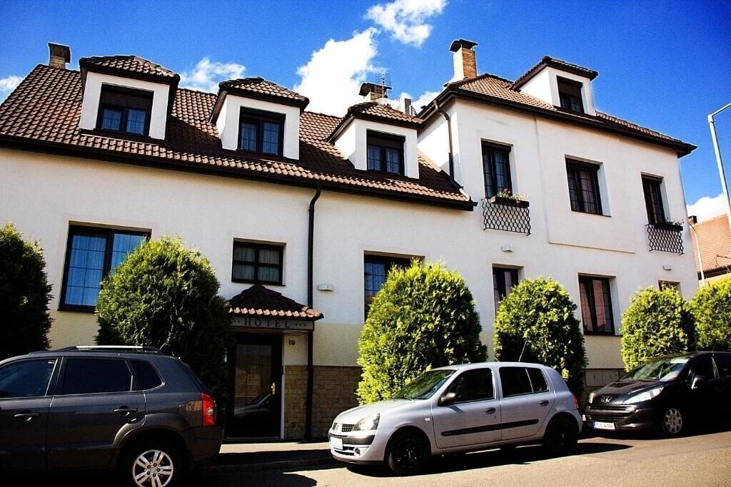 Hotel Excellent 3*