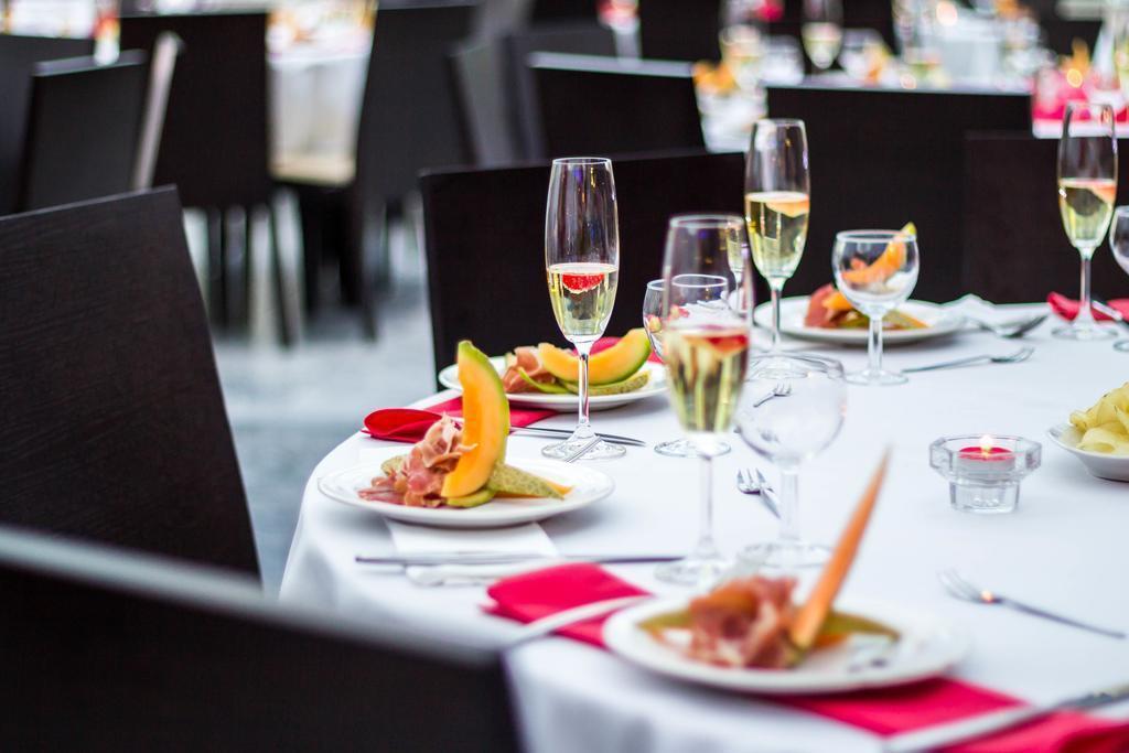 Fotografii Galaxie 4*