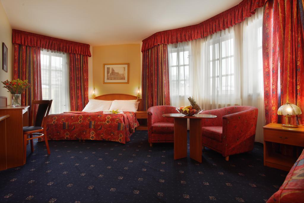 Hotel Kavalir 3*